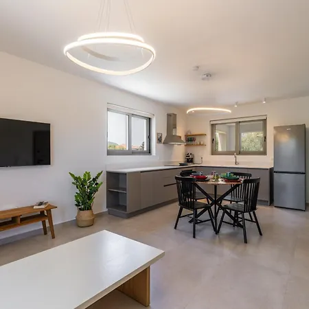 Aparthotel La Lucciola Lefkada City