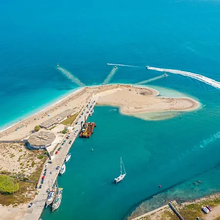 La Lucciola Aparthotel Lefkada City